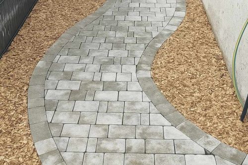 allée pavés adj espaces verts paysagiste nantes sud loire